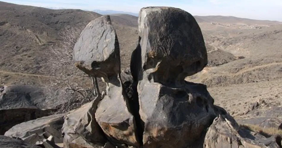 پارک سنگی کمر مقبولا