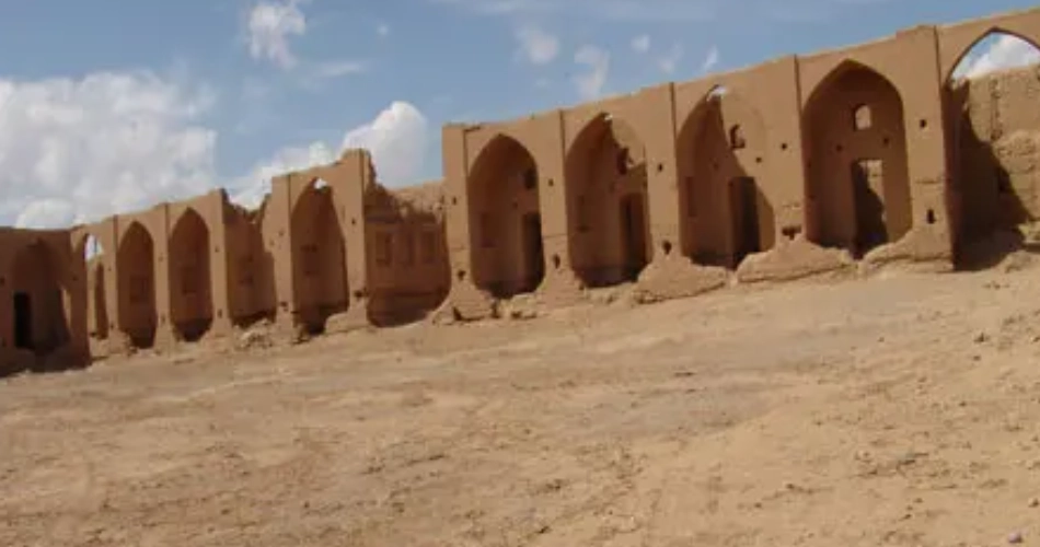 کاروانسرای کهنه مهریز