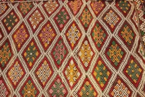 مهمترین سوغات هرمزگان - سوزن دوزی